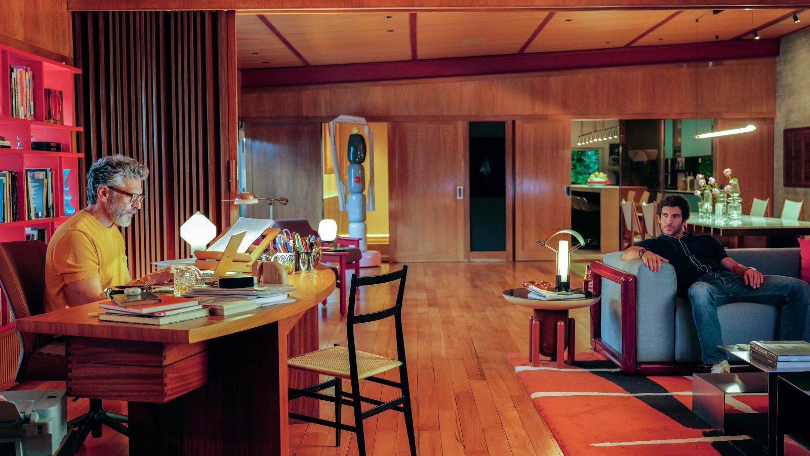 Pedro Almodóvar explora el duelo y la crisis profesional en su nueva película 'Bitter Christmas'